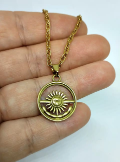 Collar Sol de Mayo acero dorado - comprar online