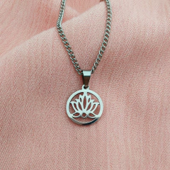 Dije Flor de Loto (No incluye cadena)