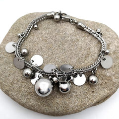 Pulsera multi chapitas y esferas