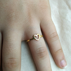 Anillo corazón calado acero dorado