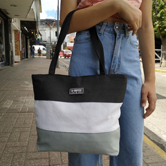 Tote tricolor de lona