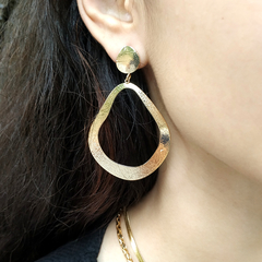 Aros facetados Nara acero dorado