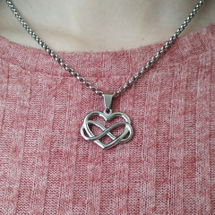 Dije infinito & corazón enlazados (no incluye cadena)