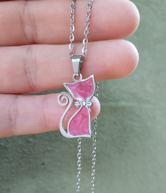 Dije Gatita esmaltado (no incluye cadena)
