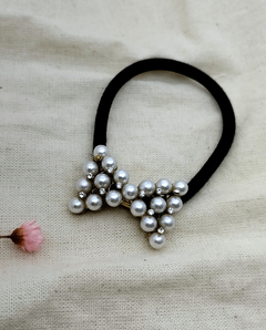 Colita perlas y strass moñito