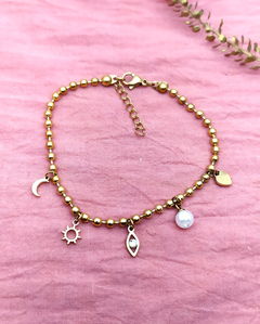 Pulsera dijes c perlita acero dorado