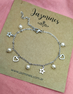 Pulsera perlas corazones y estrellas
