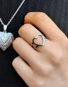 Anillo corazón calado