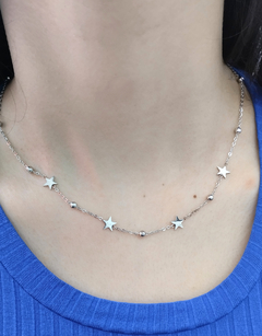 Collar estrellitas y esferas