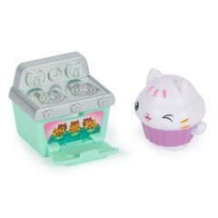 Mini Figura Cakey con Accesorio - Gabby's Dollhouse - (Mayorista)