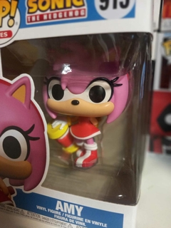 Funko Pop! Amy #915 - Sonic en internet