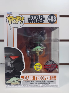Funko Pop! Star Wars The Mandalorian Dark Trooper con Grogu #488 en internet