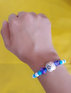 Pulsera Argentina Gato de la Suerte Blanco con Corazones en internet