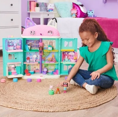 Muñeca Gabby Dollhouse Flower-rific con Accesorios de Jardin