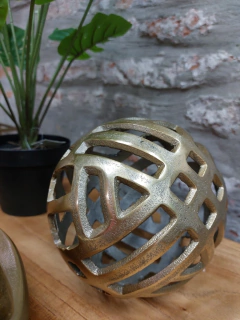 Adorno de Aluminio Fundido esfera 15 CM (K40G) - comprar online