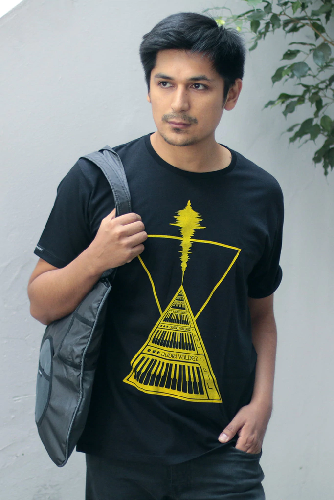 Remera Serigrafia (negro est. Audia logo)