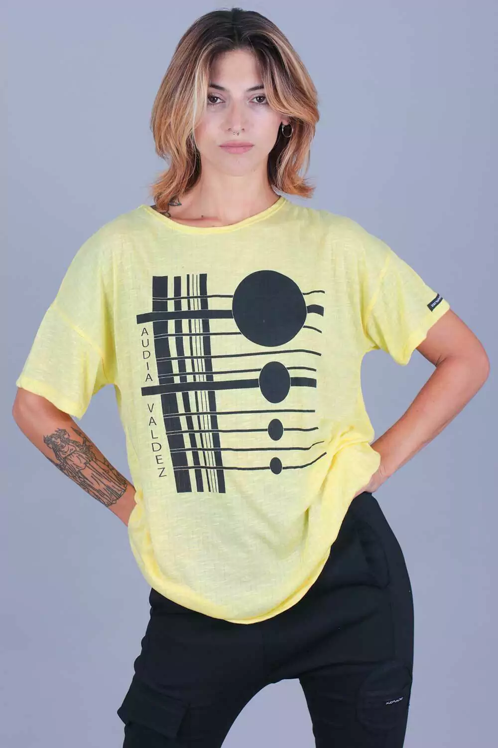 Remera Chill - Coordenadas (amarilla)