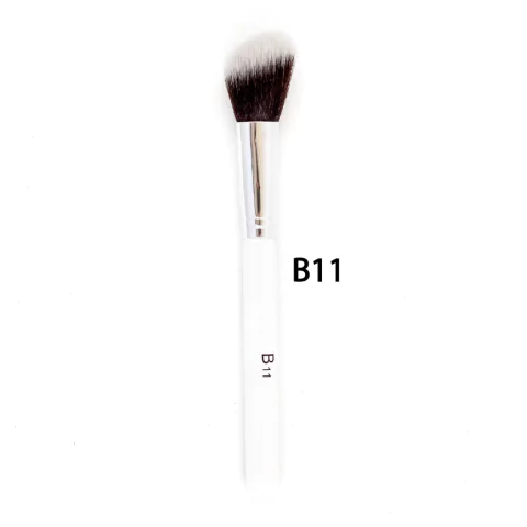MAKEUP SUPPLIES: Brocha B11