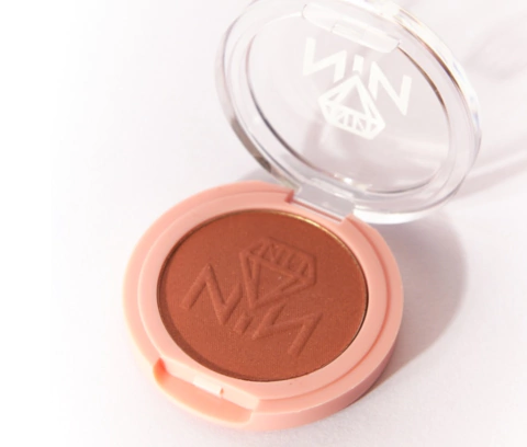 NINA MAKEUP: BLUSHY CHEEKS "RS50"