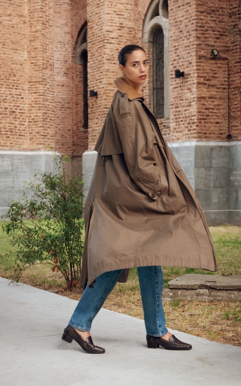 ALEXA BROWN MINIMAL LOAFERS