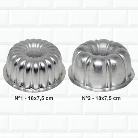 Kit 2 Formas Bolo Decorada Gomada Torta Suíça 18x7,5 cm 609