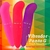 Vibrador Ponto G Toque Aveludado na cor roxa, com botões de liga/desliga visíveis, ao lado de versões nas cores rosa e vermelha.
