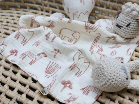 Imagen de MANTITA DE APEGO FIGARO ESTAMPADA