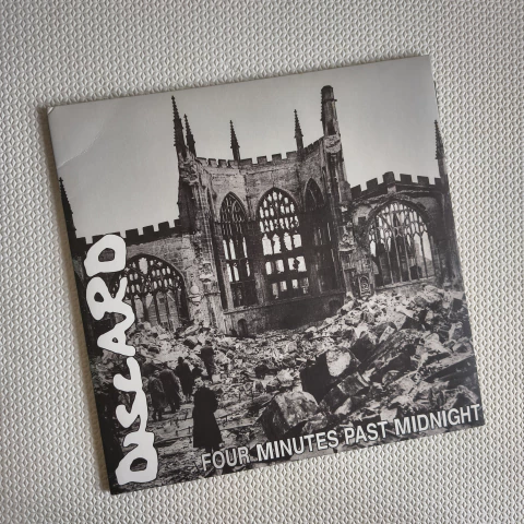 Discard – Four Minutes Past Midnight Vinil Clear - comprar online