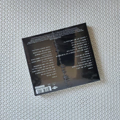 Freddie Mercury – Messenger Of The Gods: The Singles CD Lacrado - Anomalia Distro