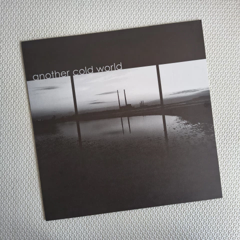 Various - Another Cold World Vinil 2015 - comprar online