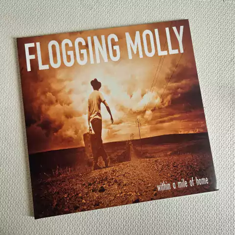 Flogging Molly - Within A Mile Of Home Vinil Lacrado 2015