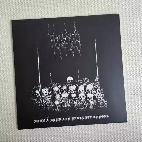 Virulent Specter - Upon A Dead And Derelict Throne Vinil 2019