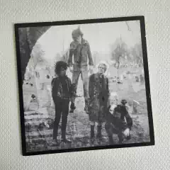 Broken Bones - A Single Decade Vinil 2015