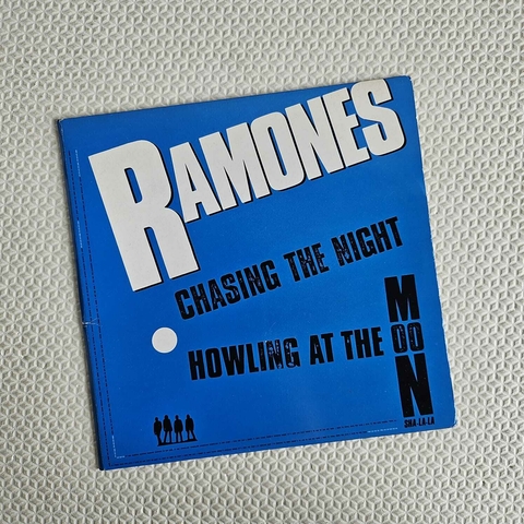 Ramones - Chasing The Night / Howling At The Moon (Sha-La-La) Vinil Duplo