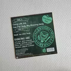 Ramoms - Teacher's Pet Vinil 7" Splatter na internet