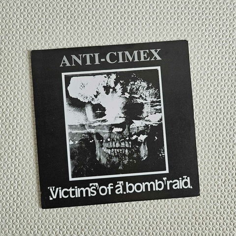 Anti Cimex - Victims Of A Bomb Raid Vinil 7 Polegadas Usado