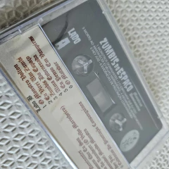 Zumbis Do Espaço - Monstros Dominantes K7 Autografado na internet