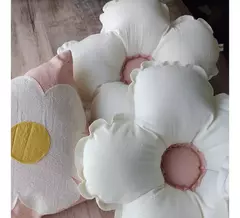 Almohadon Tussor Flor en internet