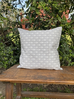 Almohadon flechitas en gabardina - comprar online