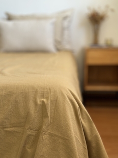 Cubre cama en tusor liviano - El Retazo Home & Deco