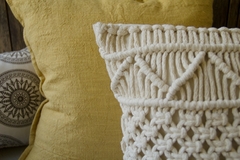 Almohadon tejido en macrame Alaia - comprar online