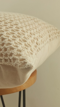 Almohadon tejido a crochet Isa en internet