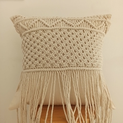 Almohadon tejido en macrame Alaia en internet