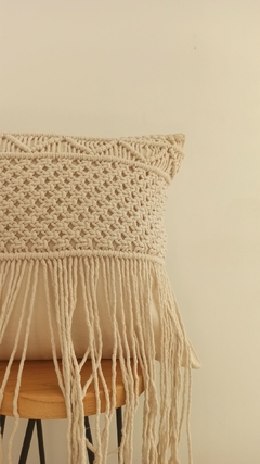 Almohadon tejido en macrame Alaia - El Retazo Home & Deco