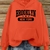 Blusa Feminina Casual Brooklyn NYC Capuz e Bolso ElaShopp - comprar online