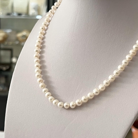 COLLAR DE PERLAS NATURALES DE RIO 6MM CIERRE PLATA