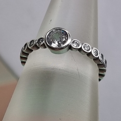 ANILLO ESTILO PAND CON CUBIC CENTRAL PROMESA 5588