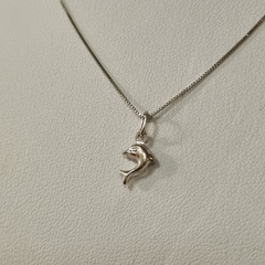 CADENA Y DIJE DELFIN ORO BLANCO 18K K2260