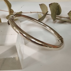 PULSERA OVAL ESCLAVA HUECA CON BISAGRA 2269
