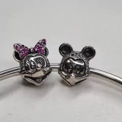 PULSERA ESCLAVA ESTILO PANDORA CON CHARM MINNI Y MICKEY DISNEY 9025K - comprar online